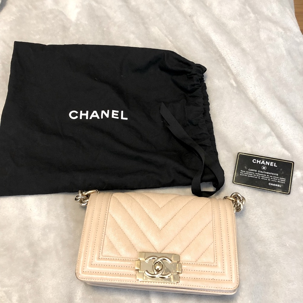 GUC Chanel Caviar Chevron Small Boy Bag in Beige